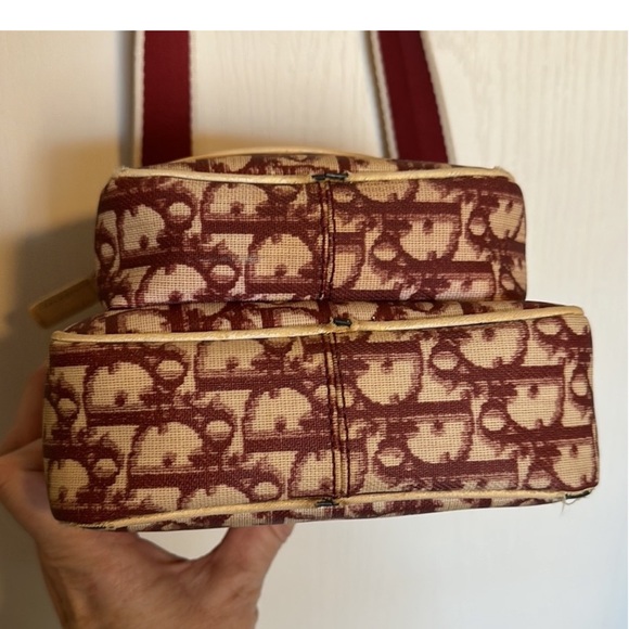 DIOR ♥️ Red trotter crossbody Classic Vintage adjustable web strap Authentic ♥️ - Picture 10 of 11